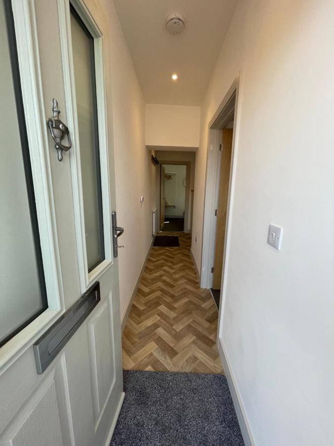 Lees Lookout Holt ,2 Bedroom Luxury Apartment With Private Parking Exterior photo